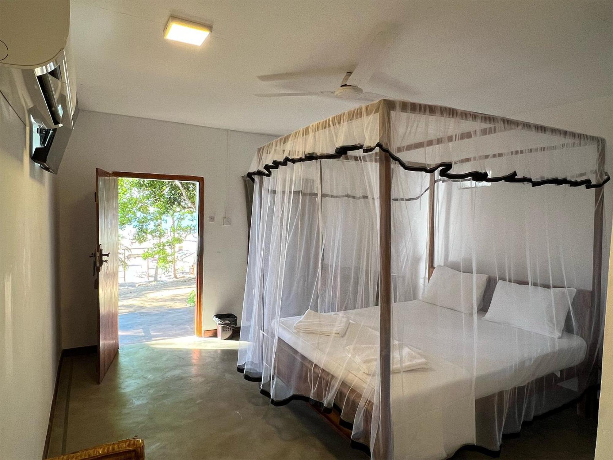Ocean Vibe Srilanka Hotel Arugam Bay Kültér fotó